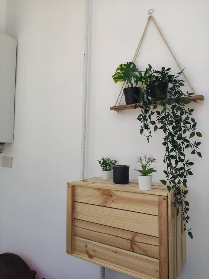 شقة A Casa Justa Holiday House City Center نابولي المظهر الخارجي الصورة